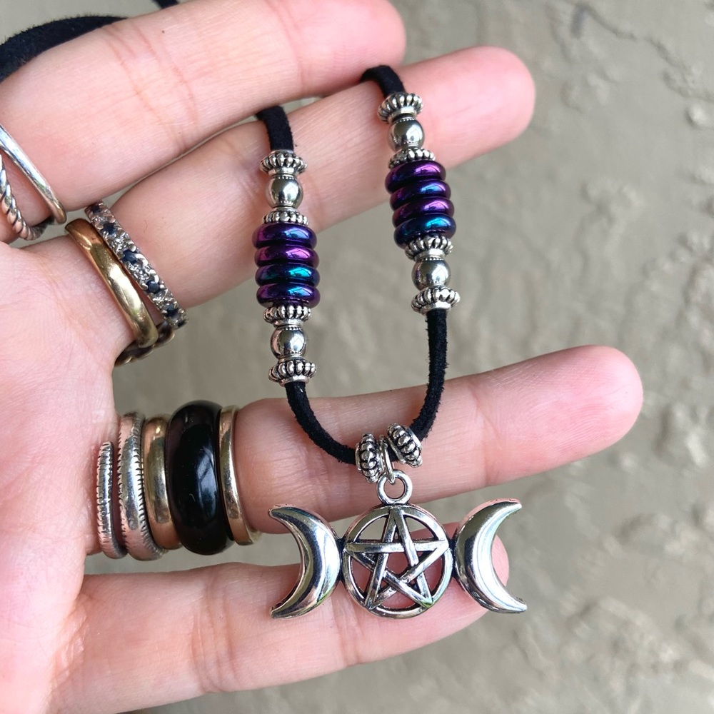 Crecent moon pentagram adjustable choker necklace - Picture 9 of 11